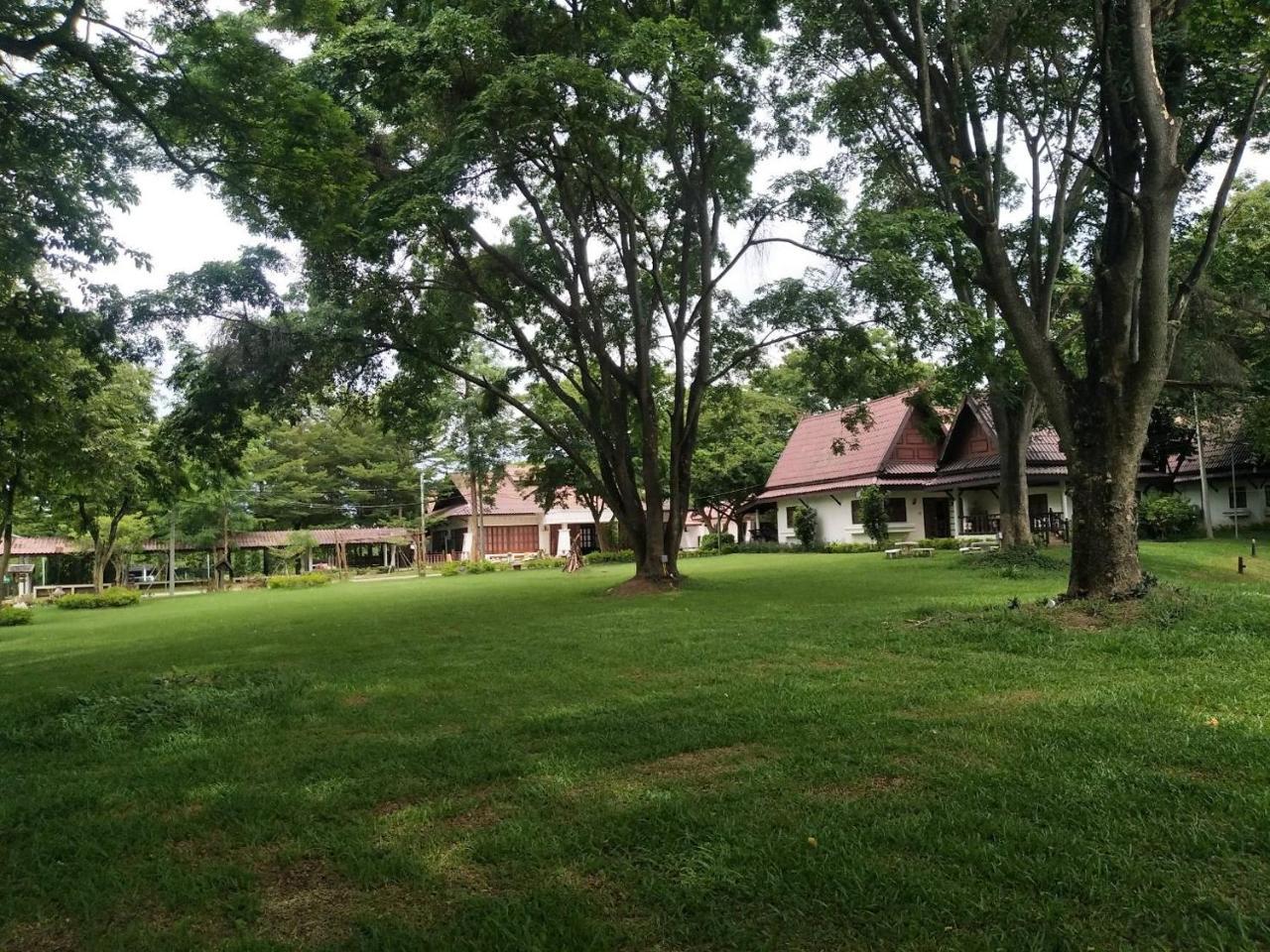 Inthanon Riverside Resort Chom Thong Exterior foto