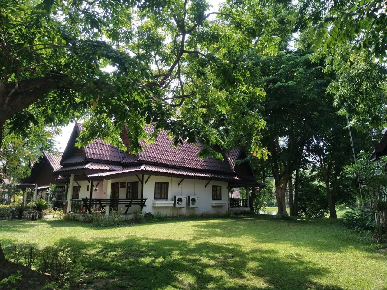 Inthanon Riverside Resort Chom Thong Exterior foto